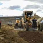 Vialidad trabaja en la nueva traza de la Ruta Provincial N°5 en la Estancia María Behety